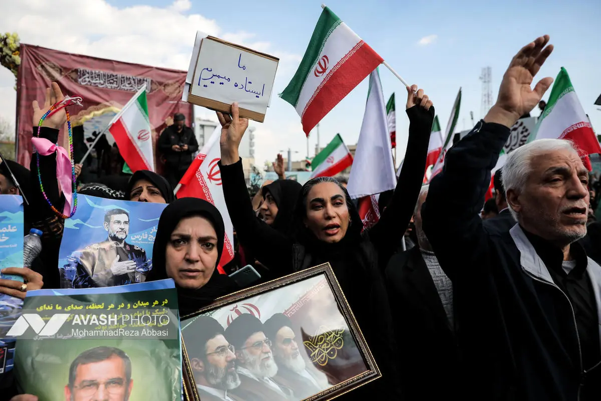 تشییع پیکر دریابان شهید «علیرضا تنگسیری» و جمعی از شهدای والامقام