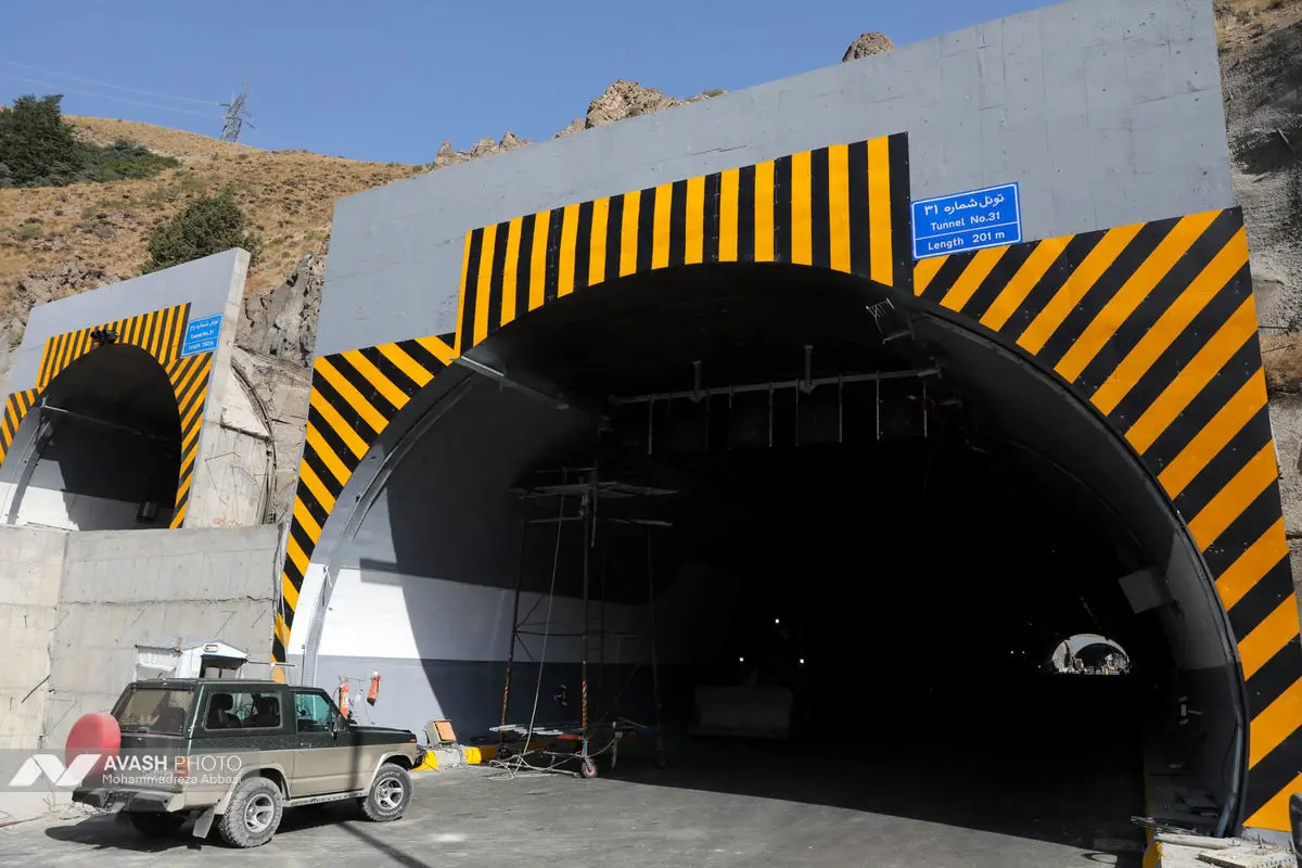 بازدید رئیس بنیاد مستضعفان از باند شرقی فاز 2 آزادراه تهران شمال