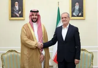 پزشکیان: ایران کاملاً آماده گسترش روابط با عربستان است