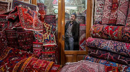 مرثیه‌ای برای تار و پود فرش دستباف ایرانی؛ سقوط از قله‌ ۵۰۰ میلیون دلاری!