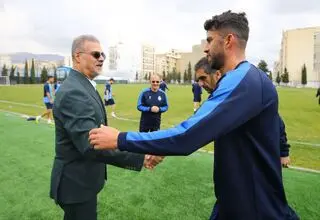 نظری جویباری در تمرین استقلال