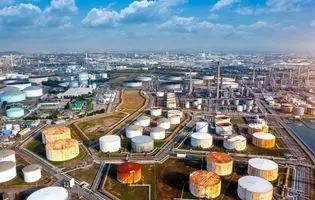 ریسک تمرکز در صنایع پتروشیمی ایران/ صنعت پتروشیمی به کدام سو خواهد رفت؟