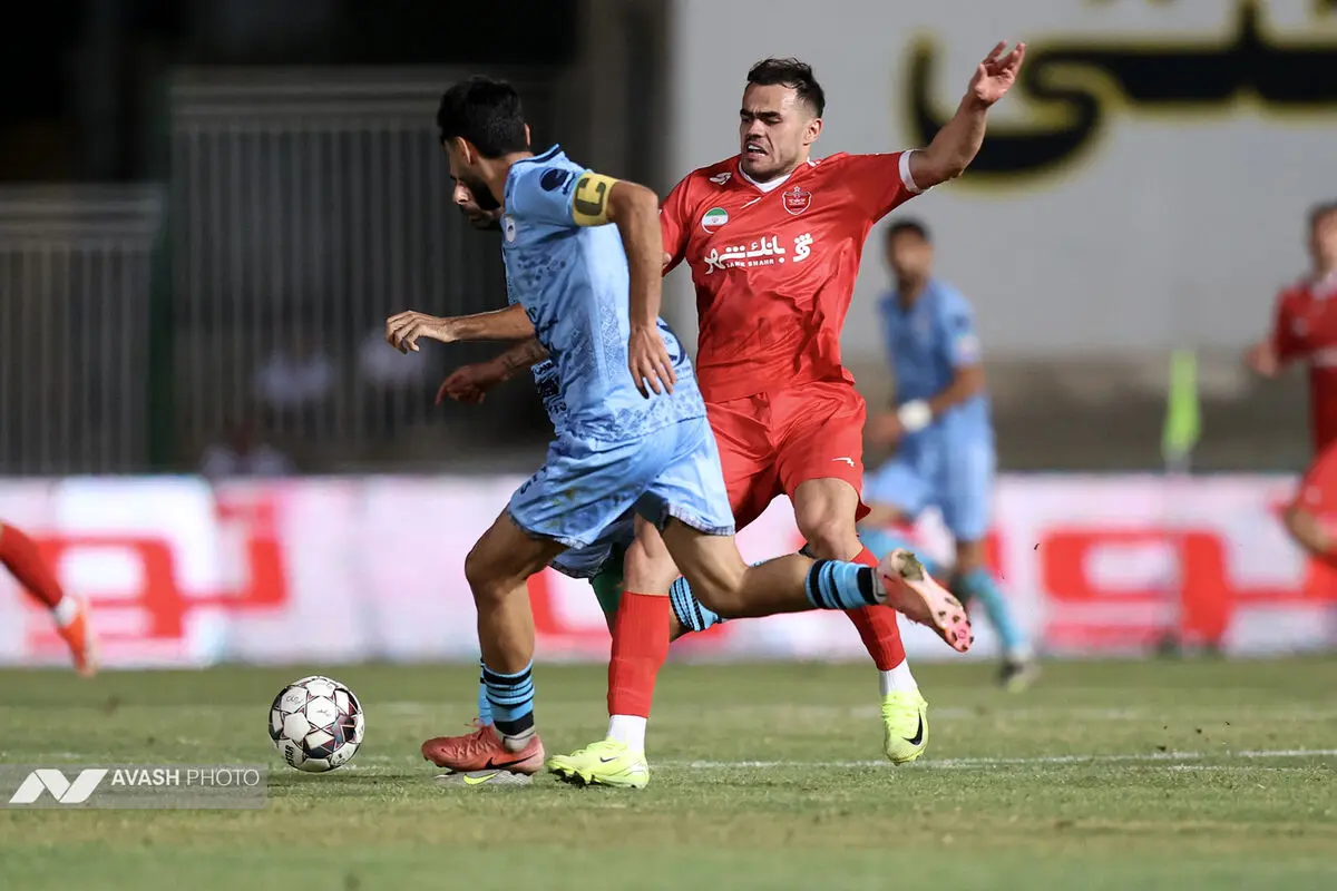چادرملو و پرسپولیس