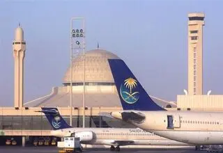 فرودگاه ریاض تعطیل شد 