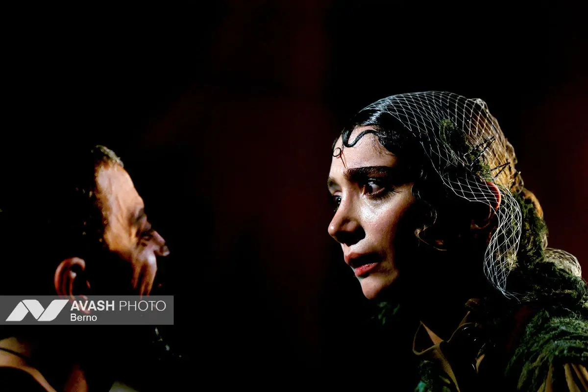 نمایش شاخ بی‌سر