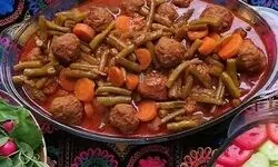 طرز تهیه خورش لوبیا سبز با کوفته قلقلی