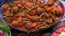 طرز تهیه خورش لوبیا سبز با کوفته قلقلی