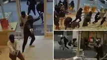 دستبرد ۲۵ نفری به یک طلافروشی + عکس