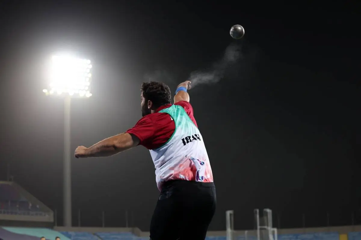 طیبی به مدال نقره پرتاب وزنه رسید