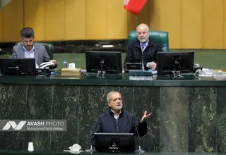 رئیس جمهور: نمایندگان بودجه را به موقع تصویب کنند 