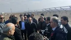 بازدید معاون وزیر نیرو و رئیس ساتبا از پروژه ۱۲۰ مگاواتی در منطقه جلفا