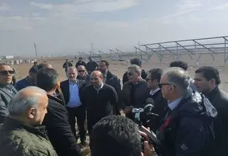 بازدید معاون وزیر نیرو و رئیس ساتبا از پروژه ۱۲۰ مگاواتی در منطقه جلفا