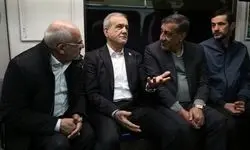 مسعود پزشکیان با مترو به راهپیمایی رفت 