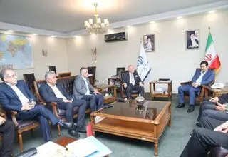 دیدار پیشکسوتان فوتبال با دنیامالی