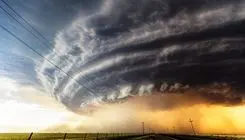 وقتی زمین زیر خشم آسمان می‌لرزد