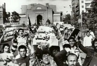 سوم خرداد سالروز آزادی خرمشهر/ نوای «ممدنبودی ببینی ...» چگونه متولد شد؟