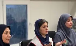 حضور بازیگر معروف زن سینما در میان اعضای هلال احمر + عکس 