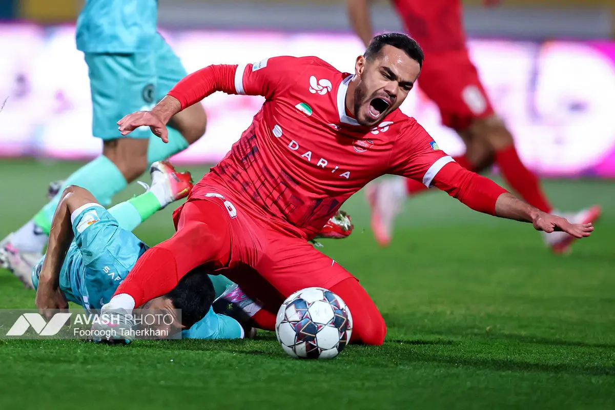 لیگ برتر فوتبال - پیکان و پرسپولیس