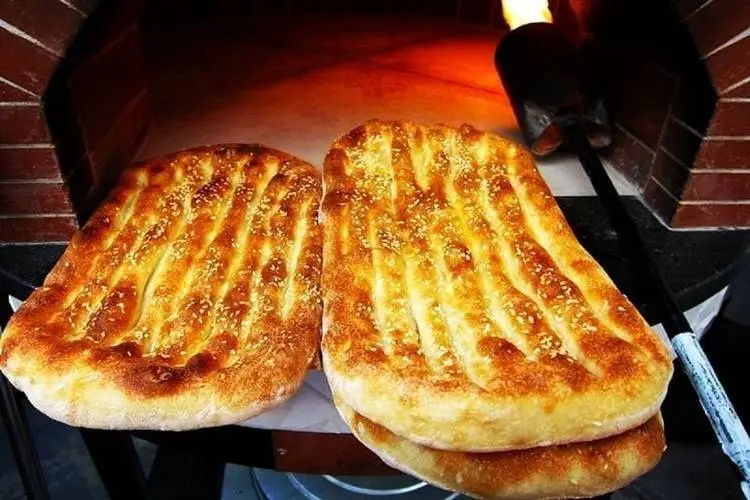 قیمت نان تا چند روز دیگر اعلام می‌شود