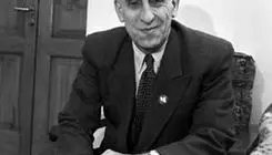 مصدق و میل دموکراسی‌ 