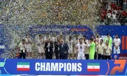 قهرمان آسیا به وطن بازگشت
