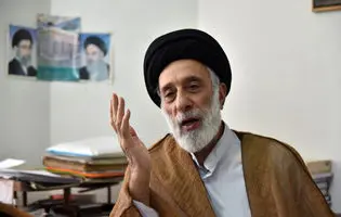 سیدهادی خامنه ای: ایجاد صف‌های کیلومتری برای خوردن غذا به هیچ‌وجه ارتباطی با شیوه امیرالمومنین (ع) ندارد