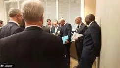 دعوت به مذاکره‌ اما انگشت روی ماشه 