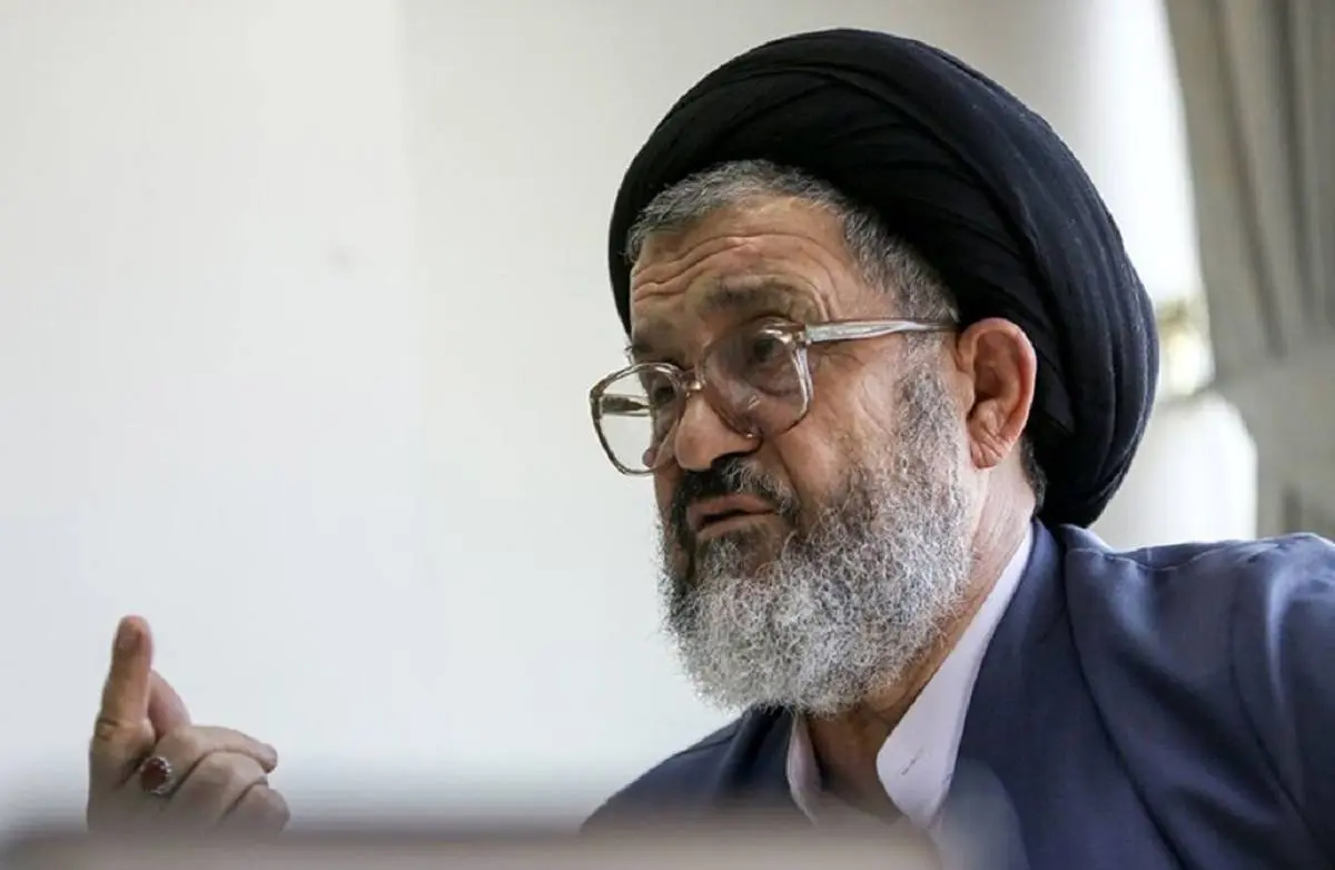 کارتر گفت که بهخاطر جمله «آمریکا هیچ غلطی نمیتواند کند»، امام خمینی گریه کردم