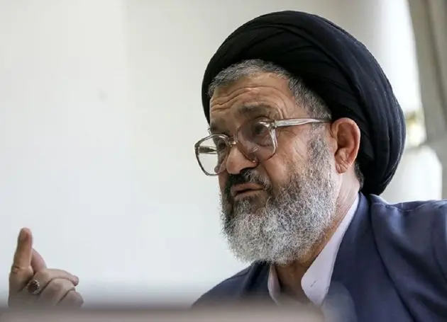 کارتر گفت که به‌خاطر جمله «آمریکا هیچ غلطی نمی‌تواند کند»، امام خمینی گریه کردم