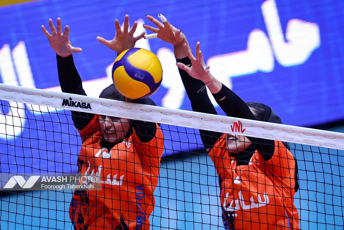 لیگ برتر والیبال زنان _ سایپا ۳ و نفت امیدیه صفر