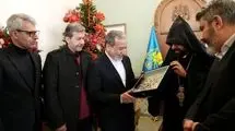دیدار عراقچی از کلیسای ارامنه در آستانه سال نو میلادی