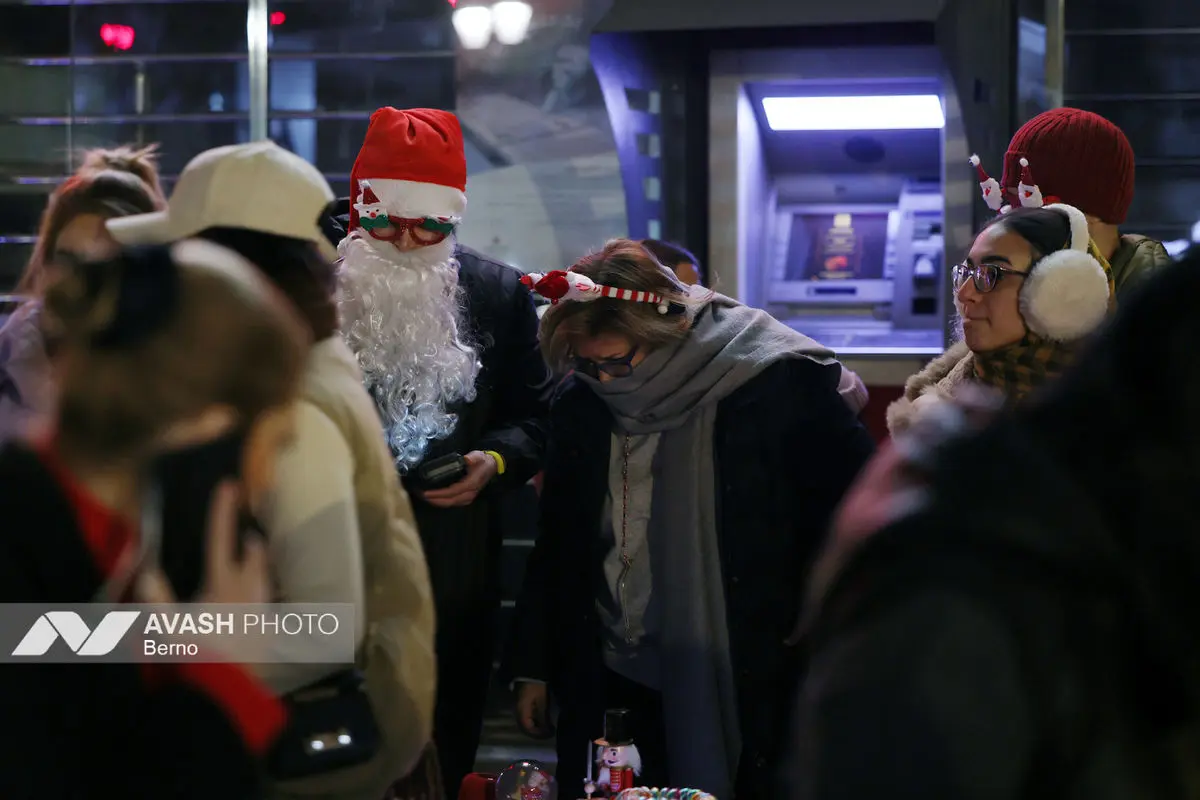 حال و هوای شب کریسمس - تهران