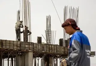 نرخ صدور و تمدید گواهی کار اتباع خارجی در لایجه بودجه ۱۴۰۵ مشخص شد