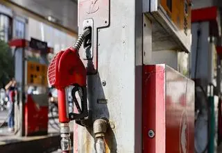 افزایش  ۷ درصدی توزیع روزانه بنزین در سال ۱۴۰۴