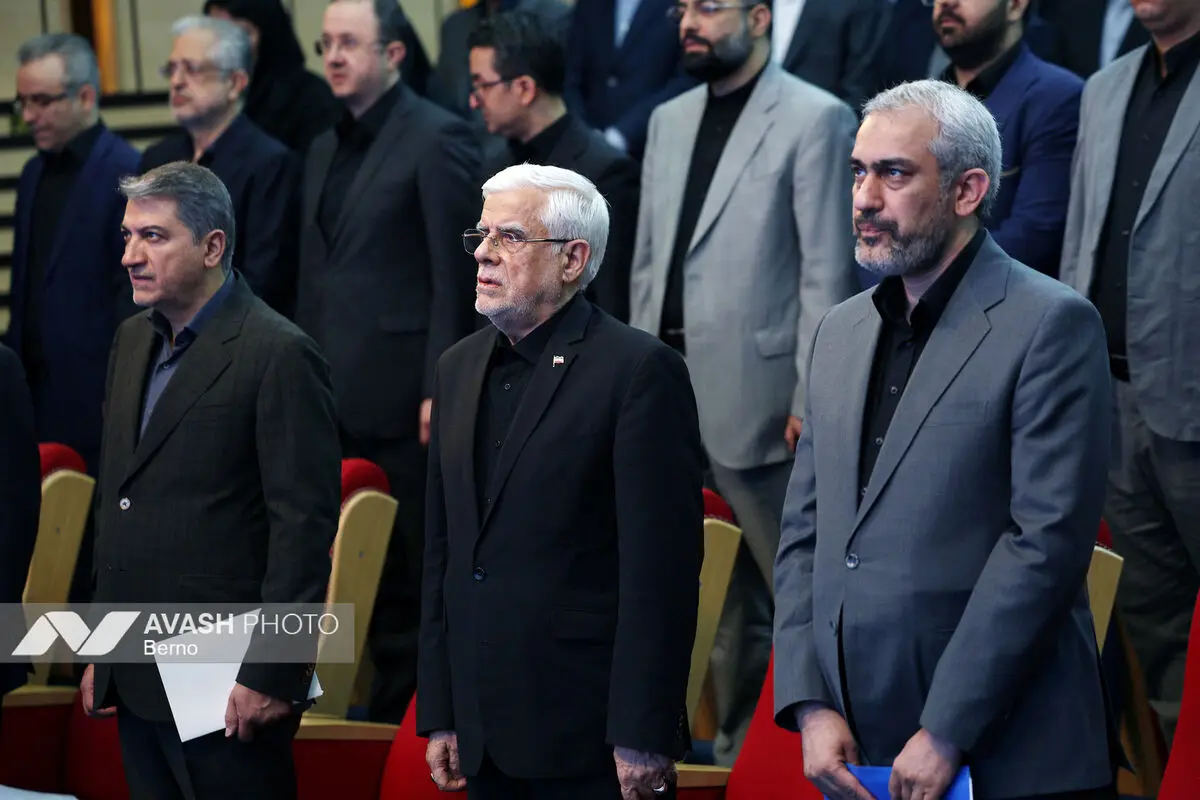 آیین نواختن زنگ معاملات بورس در تابستان ۱۴۰۵