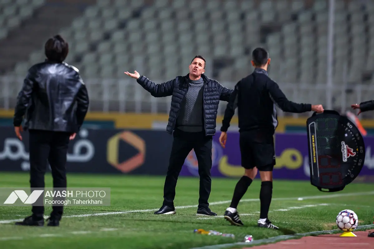 لیگ برتر فوتبال - پیکان و پرسپولیس