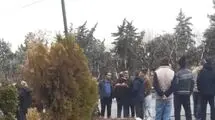 تجمع اعتراضی کارمندان مجموعه آزادی مقابل وزارت ورزش