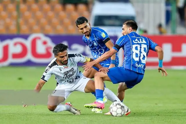 قاضی مسابقه الوحدات و استقلال،داور سنگاپوری