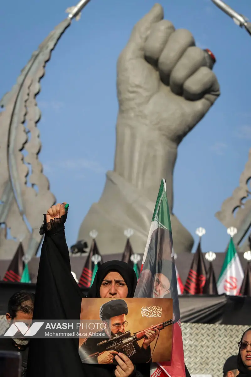 مراسم تشییع پیکر مطهر رهبر شهید انقلاب در تهران - ۲