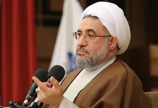آیت‌الله اراکی: جوهره مقاومت در التزام به ولایت و حق است
