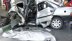 برخورد پژو پارس با تیر برق قربانی گرفت/ آمار جان باختگان