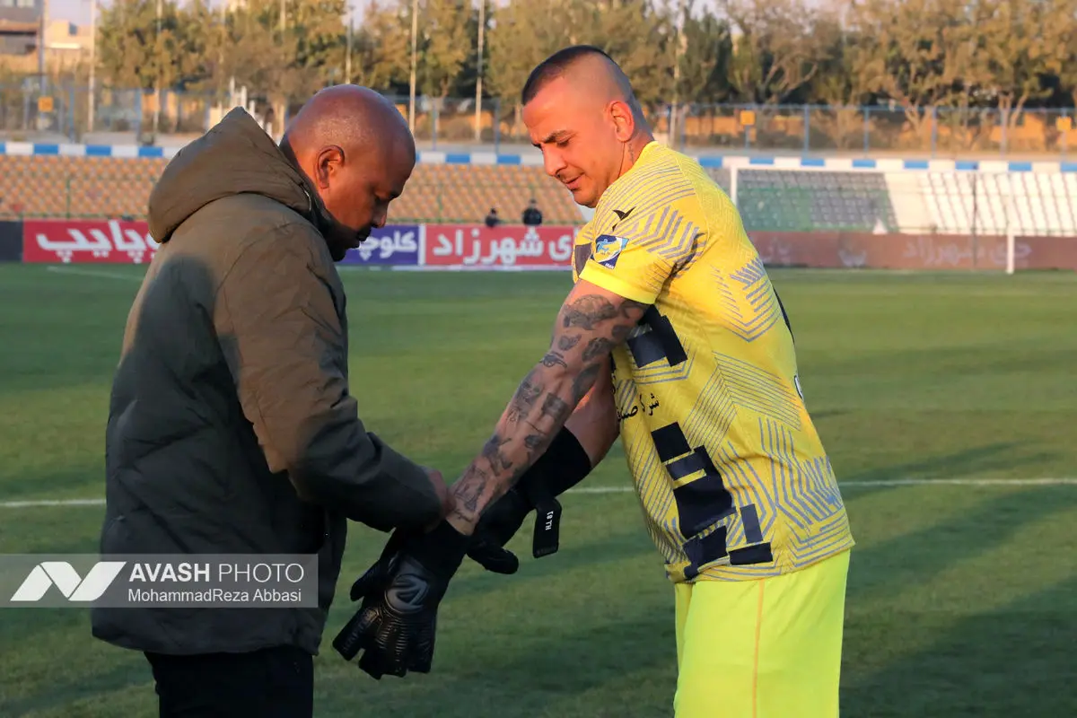 لیگ برتر فوتبال؛  استقلال- فولاد