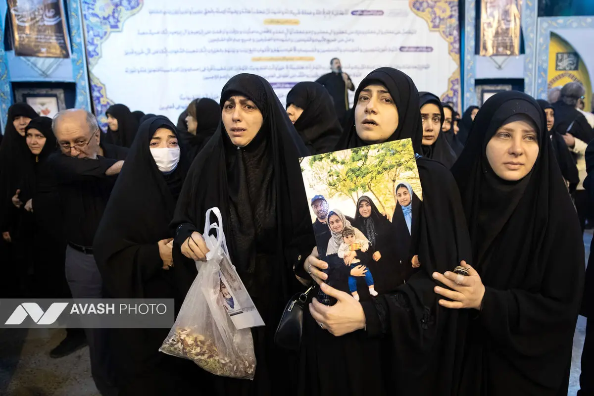 مراسم خاکسپاری پیکر شهید کمال خرازی