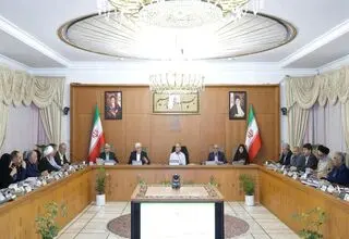 دستور فوری رئیس‌جمهور برای برخورد با تهدید پیامکی علیه مقابله با ماینرها
