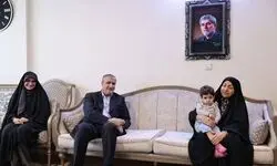 دیدار معاون رئیس‌جمهور با خانواده شهید «دکتر فریدون عباسی»