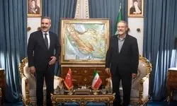 دیدار وزیر امور خارجه ترکیه با علی لاریجانی