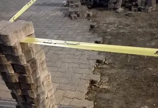 سنگفرش سالم مهرآباد زیر بیل شهرداری رفت + عکس