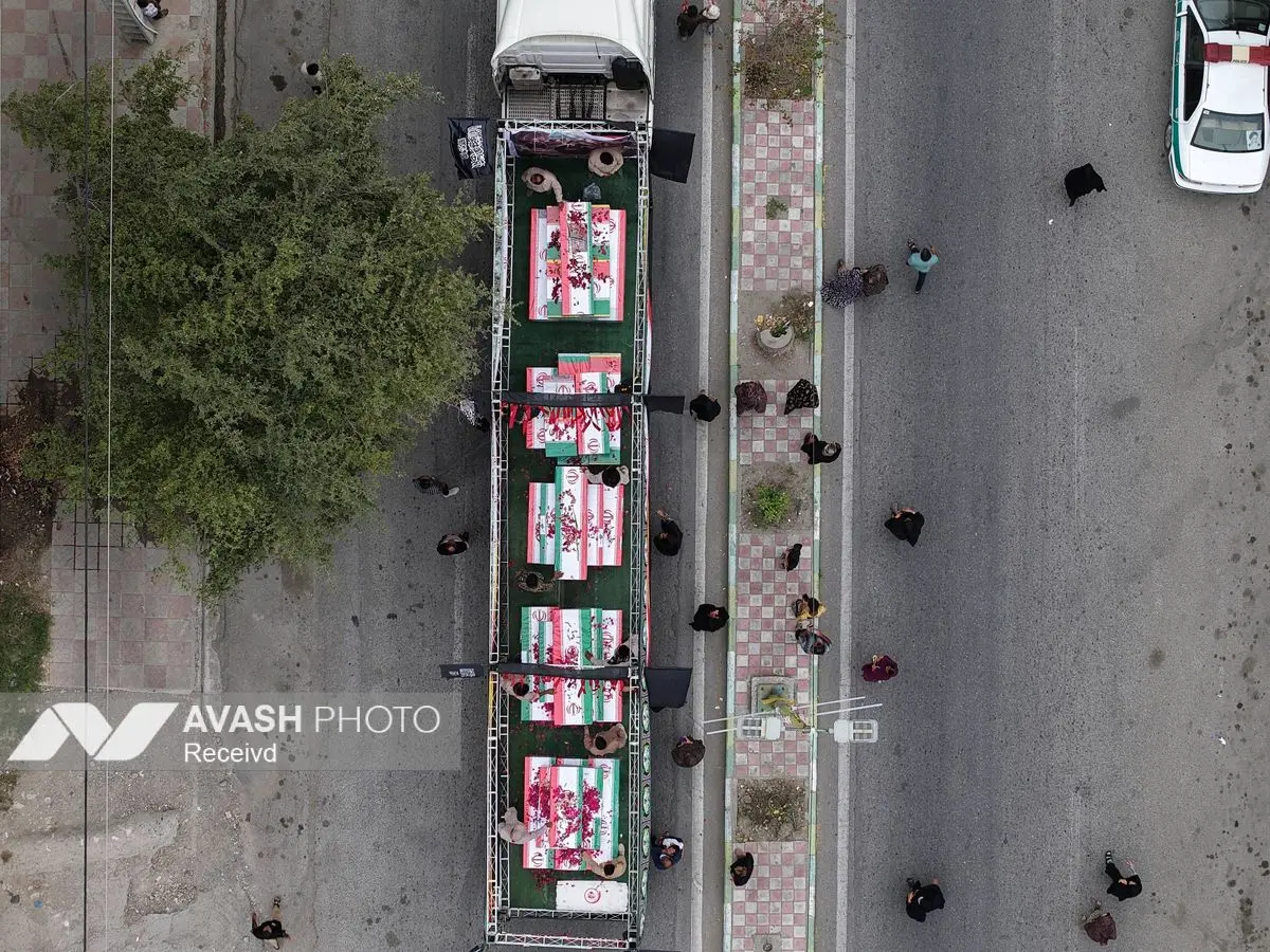 گزارش نصویری/ تشییع پیکر شهدای مدرسه میناب