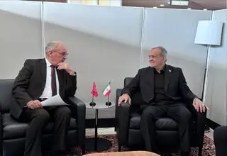 دیدار پزشکیان با رئیس‌جمهور سوئیس