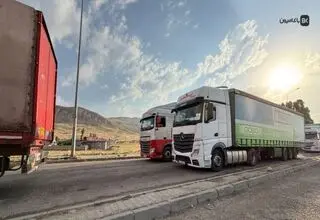 بلاتکلیفی و توقف ۲۰۰ کامیون در مرز ایران و ازبکستان یک مشکل ۳۰ ساله است
